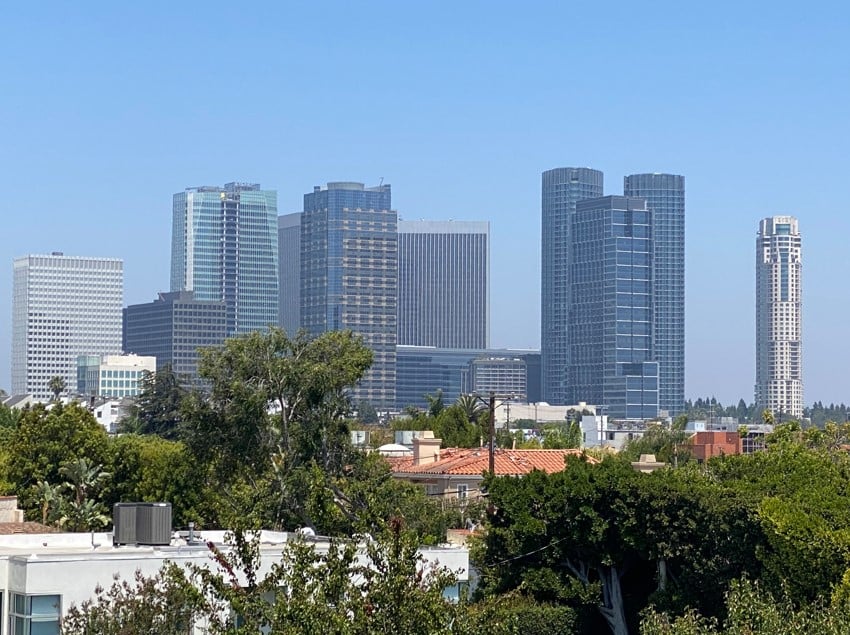 A Positive Start: Westwood / Century City Parents’ Guide to the First Pediatric Dental Appointment in Los Angeles (2025)